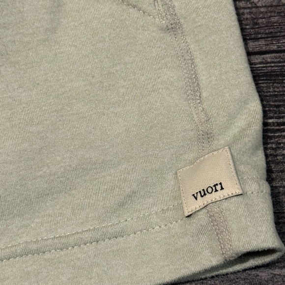 Vuori Halo performance Shorts size SMALL - Picture 6 of 6